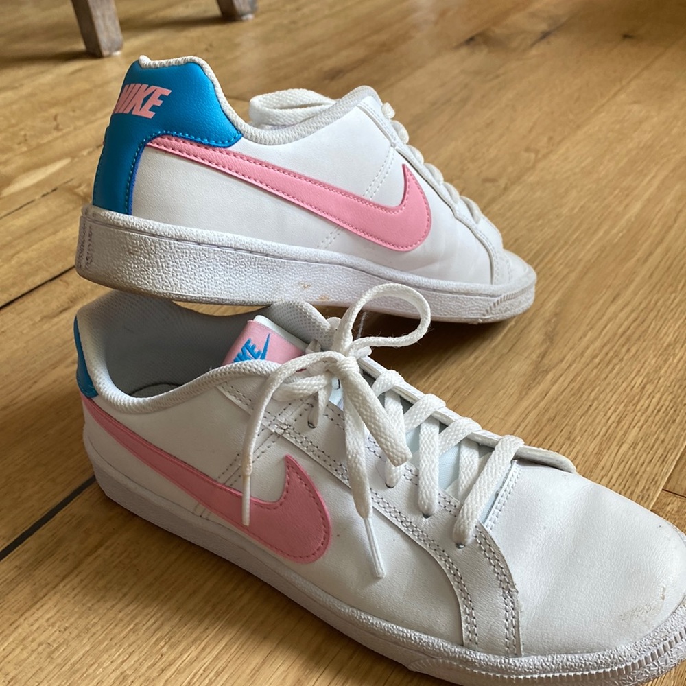 Nike court royals